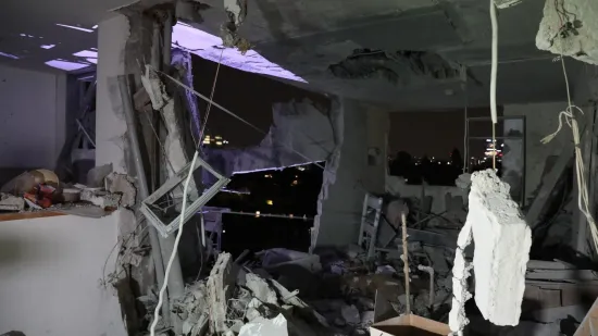 Eksplozije probudile Teheran dok raste broj žrtava, masovni val napada na zemlje Zaljeva