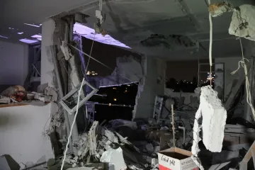 Eksplozije probudile Teheran dok raste broj žrtava, masovni val napada na zemlje Zaljeva