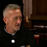 Ovaj župnik repa, koristi AI i sprema heavy metal pjesmu! 'Svećenik mora biti na asfaltu'