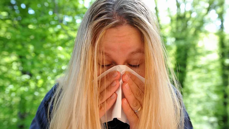 Prilikom kihanja je iz sebe izbacivala žive crve! Slučaj zaprepastio i zabrinuo znanstvenike