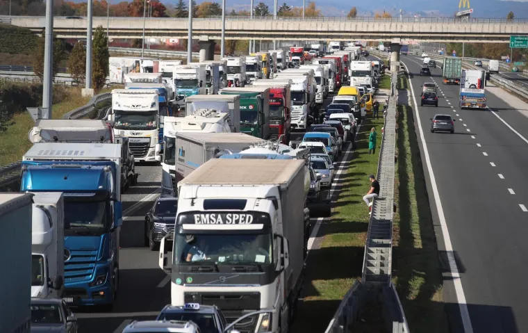 Zagrebačka žila kucavica puca po &scaron;avovima! &Scaron;evrović ima rje&scaron;enje: 'Broj nesreća bi pao za 95%'