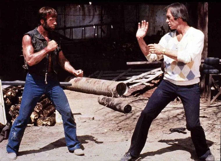 Iza mi&scaron;ića i akcije krije se te&scaron;ka pro&scaron;lost: Kako je Chuck Norris postao globalni simbol pravde