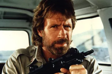 Svijet se opra&scaron;ta od Chucka Norrisa: Inspirirao je tisuće &scaron;ala, prisjetite se onih ponajboljih