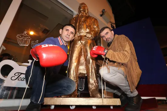 Znate li da Chuck Norris u Zagrebu ima i spomenik?