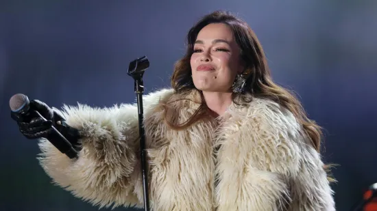 Severina uskočila na trend i objavila slike iz mladosti: 'Mama, kakva si bila u 90-ima?'