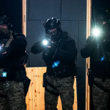 Ne, ovo nije igrica! Ovako se to radi u stvarnom životu: Pogledajte vježbu vojne policije i specijalaca