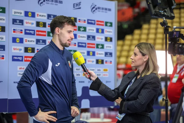 Na&scaron;a poznata sportska novinarka Ines Goda Forjan čeka prvo dijete! S mužem otkrila i spol