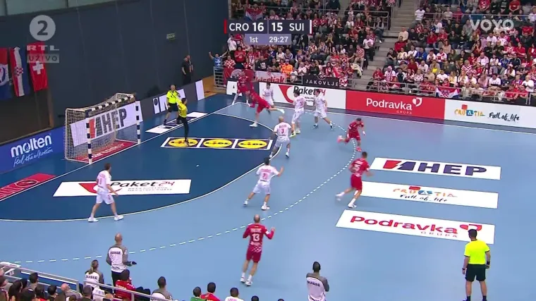 Nismo na pravoj razini, ali kapetan ne prestaje zabijati! Pogledajte gol u njegovom stilu...