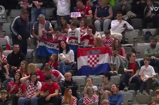 'Moja domovina' se ori Gradskim vrtom! Uz ovakve navijače bit ćemo prvaci svijeta