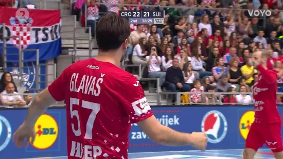 Srna zabio s preko 30 metara! Pogledajte golčinu koja je digla Osijek na noge