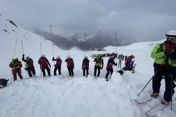 Nova tragedija u Italiji: Lavina pokosila desetak skija&scaron;a, poginulo najmanje dvoje