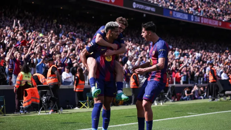 Barcelona te&scaron;kom mukom do tri boda čeka ishod madridskog derbija