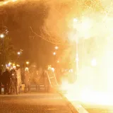 Molotovljevi kokteli i vatromet letjeli na Ured premijera: Eskalirali prosvjedi u Albaniji