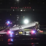 Pilot i kopilot umrli u sudaru aviona i vatrogasnog vozila: Detalji tragedije u zračnoj luci