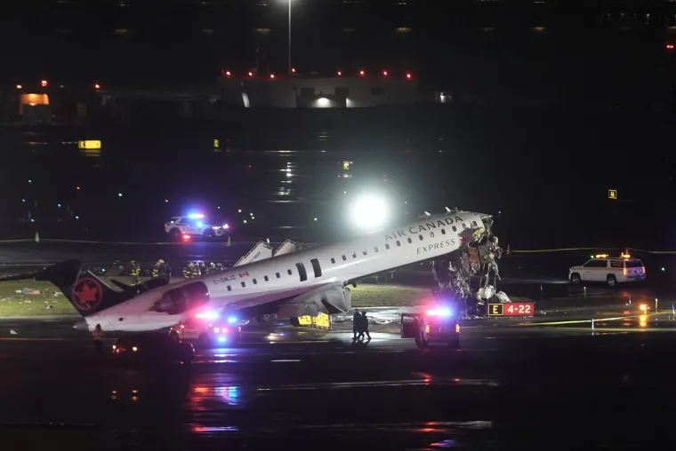 Pilot i kopilot umrli u sudaru aviona i vatrogasnog vozila: Detalji tragedije u zračnoj luci