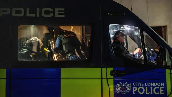 Dva premijerliga&scaron;ka igrača zavr&scaron;ila krvavih glava nakon &scaron;to su zaustavila rasistički napad