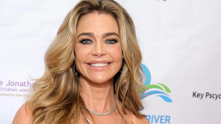 &Scaron;okantna transformacija Denise Richards: Glumica pokazala rezultate faceliftinga