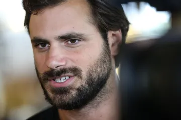 Hauser pod pritiskom: Zbog jedne objave otkazani svi nastupi u baltičkim državama