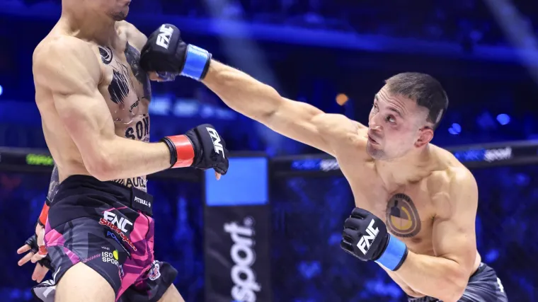 Gledali smo ga na FNC spektaklu, a sada &scaron;ok: Hrvatski borac zbog te&scaron;ke ozljede zavr&scaron;io karijeru