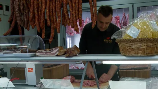 Janjetina 20, &scaron;unka 15, čokoladna jaja 10 eura: Raspitali smo se hoće li poskupjeti i riba