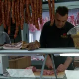 Janjetina 20, &scaron;unka 15, čokoladna jaja 10 eura: Raspitali smo se hoće li poskupjeti i riba