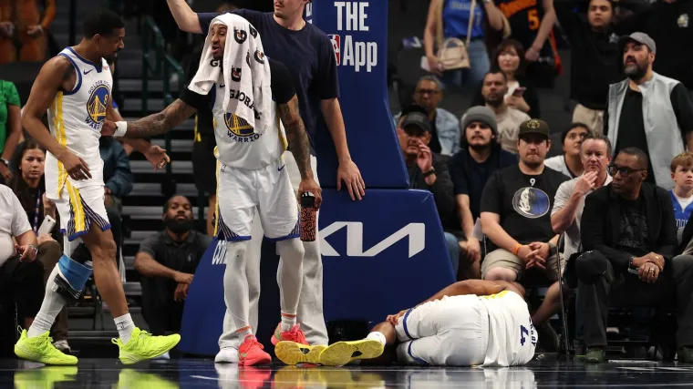 Stravična scena u NBA ligi! Igrač Warriorsa iznesen na nosilima nakon užasne ozljede