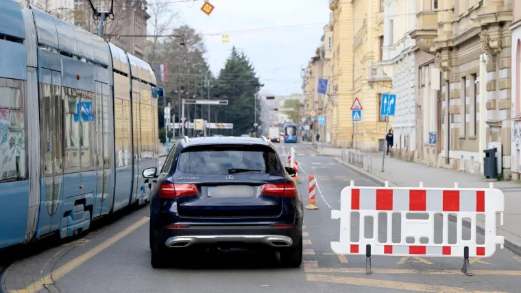 Spremite se za prometne čepove u Zagrebu: 'Već je krenulo od jutra, &scaron;to se događa?'