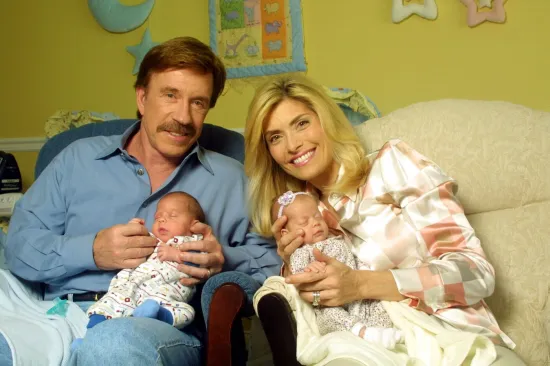 Tko je bio Chuck Norris u privatnom životu? Njegova kći otkrila nepoznatu stranu legende