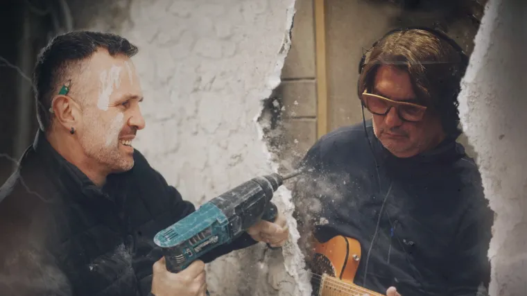 Elvis Sr&scaron;en i Rambo Amadeus poručuju: 'Daj odma i sad!'