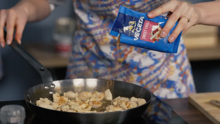 Začin nacije: &Scaron;prajcov slatko-ljuti susret s influencericom zavr&scaron;io je pikantno...