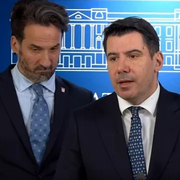 Premijer od ministara tražio u&scaron;tede, Grmoja poručio: 'Režite na sebi, na uhljebima i na korupciji'