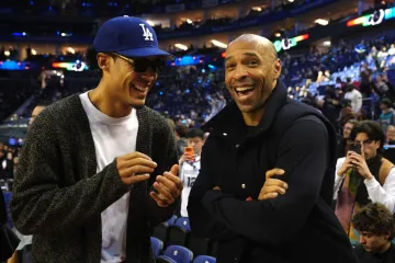 Legendarni Henry počinje boksati? 'Tu sam za njega brže nego &scaron;to se Superman presvlači'