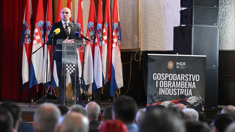 Anu&scaron;ić komentirao Milanovića i Davidovu praćku: 'Iz ove tri činjenice izvucite zaključak'