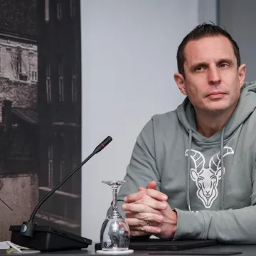 Sjećate se Borisa Sesara koji je na posao dolazio Teslom? Europski sud odlučio u njegovu korist