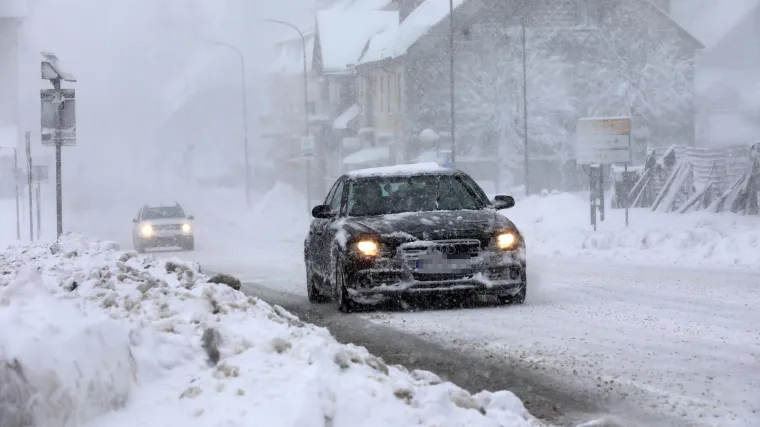DHMZ izdao upozorenja za dijelove Hrvatske: Stiže i do pola metra snijega, orkanska bura i poplave