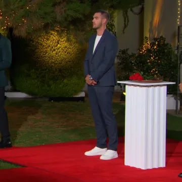 Tko govori istinu? 'Nijednu curu nisam poljubio van kamere'