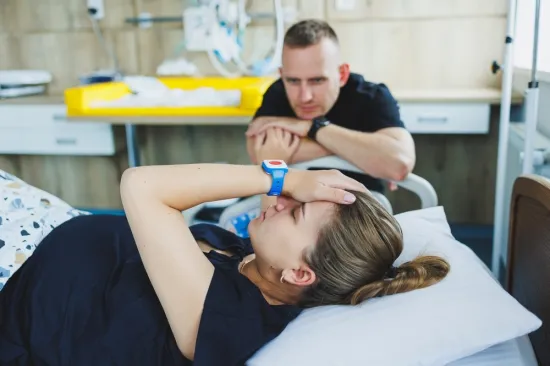 Babica otkriva pet iritantnih stvari koje očevi rade u rađaonici: 'Nikoga ne zavaravate'