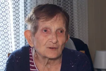 Nikad nećete pogoditi koliko godina ima gospođa Manda! Otkrila nam je tajnu svoje dugovječnosti