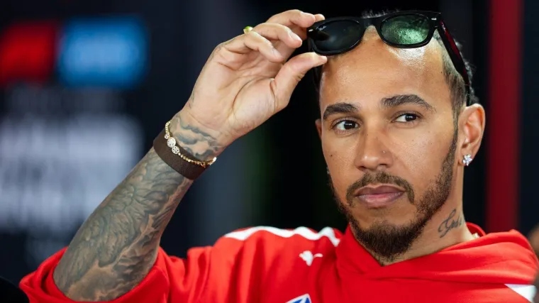 Svi su gledali u Hamiltona i njegov Ferrari vrijedan vi&scaron;e od 4 milijuna dolara