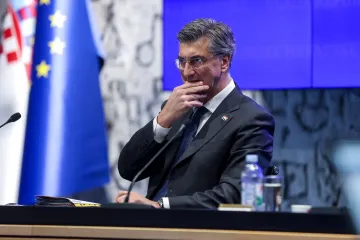 Plenković: 'Više neće biti gužvi zbog goriva'; Bačić o Maksimiru: 'Crkvi smo dali četiri lokacije'