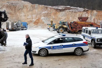 Strava kod Petrinje: Nepalac radnim strojem pre&scaron;ao preko mu&scaron;karca, umro je na mjestu