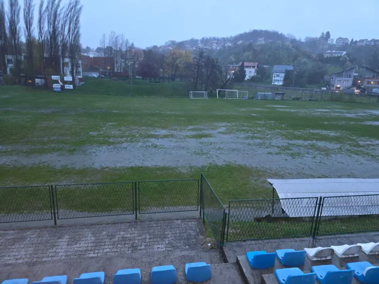 Stabla padala na ceste i aute, vlak izletio kod Bjelovara: Vjetar radi kaos po Hrvatskoj