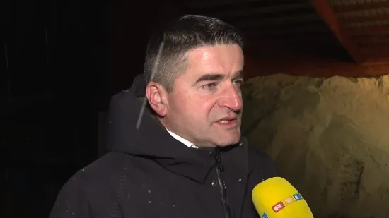 Pravi snijeg tek stiže u Liku! Direktor Lika cesta: 'Ne ulazite u zabrane, stavili smo ih s razlogom'