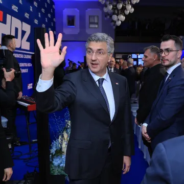 Poskupljenja stigla na police! Trgovci krive gorivo, a Vlada smiruje: 'Smanjili smo teret kroz...'