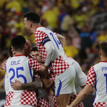 Hrvatska svijetu pokazala nove dresove za SP: Evo &scaron;to se sve događalo protiv Kolumbije