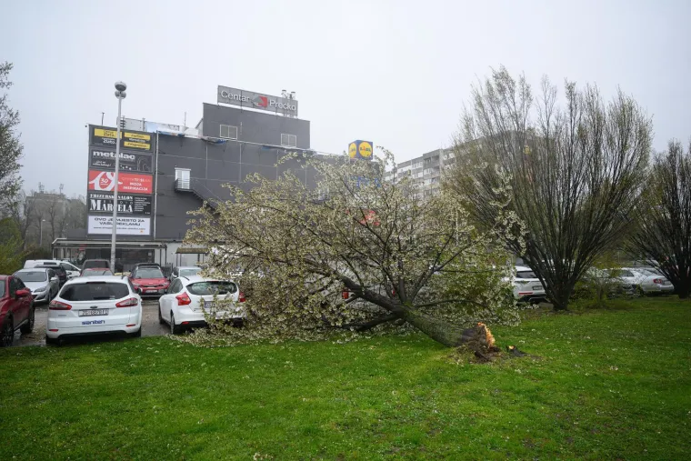 Hrvatske vode se pripremaju za moguće poplave: Vatrogasci zabilježili preko 1600 intervencija