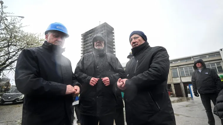 Zaredali se oluja i potres, Bačić otkrio kakvo je stanje s izgorenim Vjesnikom