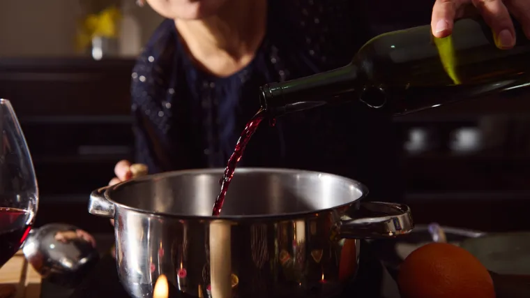 Znate li kako kuhati s vinom? Ča&scaron;a dobrog može jelo pretvoriti u remek-djelo