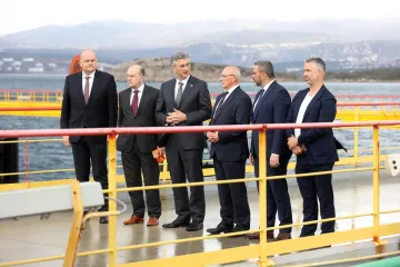 Plenković posjetio JANAF-ov terminal na Krku: 'Mogu zadovoljiti potrebe Slovačke i Mađarske'