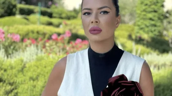 Ivana Knoll, ima&scaron; konkurenciju: Atraktivna Nandi otputovala u Ameriku i podržala Vatrene